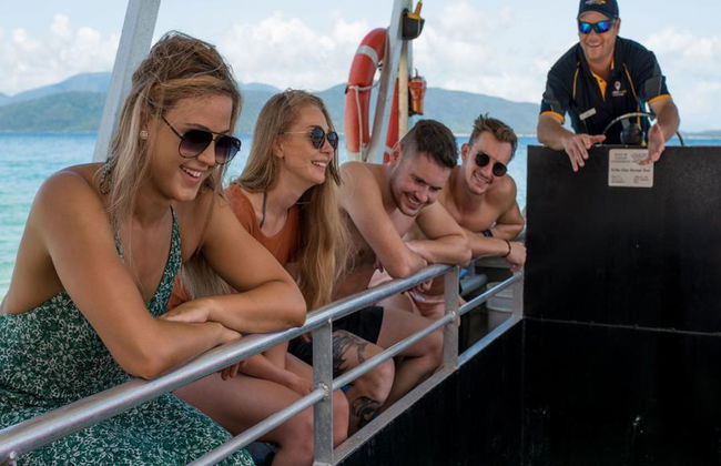 Pase de Actividades 2 para Fitzroy Island - Esnórquel y Paseo en Barco con Fondo de Cristal - Foto 13